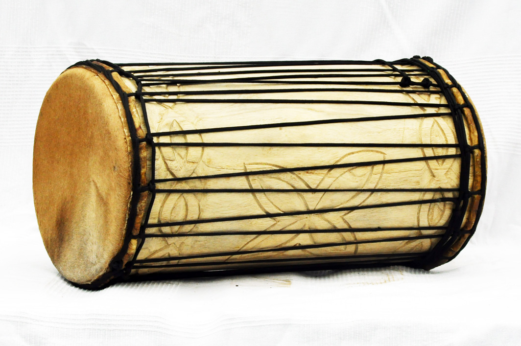 Melina Traditionnelle Aufbau Sangban Dundun Dundun Basstrommel aus Guinea