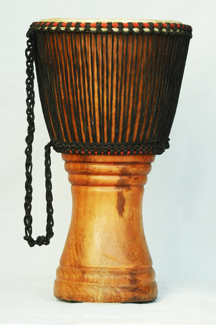 Günstige Djembe kaufen Große billige Djembe Trommel aus Ghana