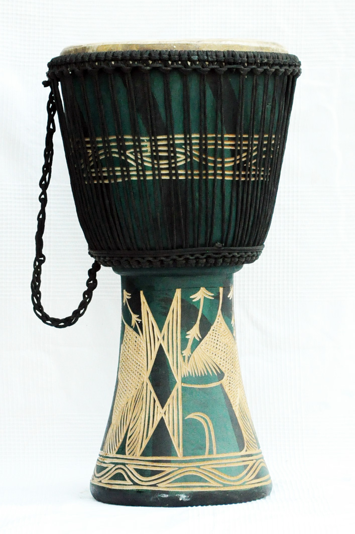 Günstige Djembe kaufen Große billige Djembe Trommel aus Ghana