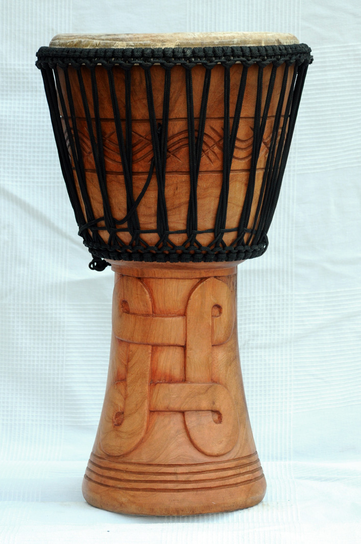 Günstige Djembe kaufen Große billige Djembe Trommel aus Ghana