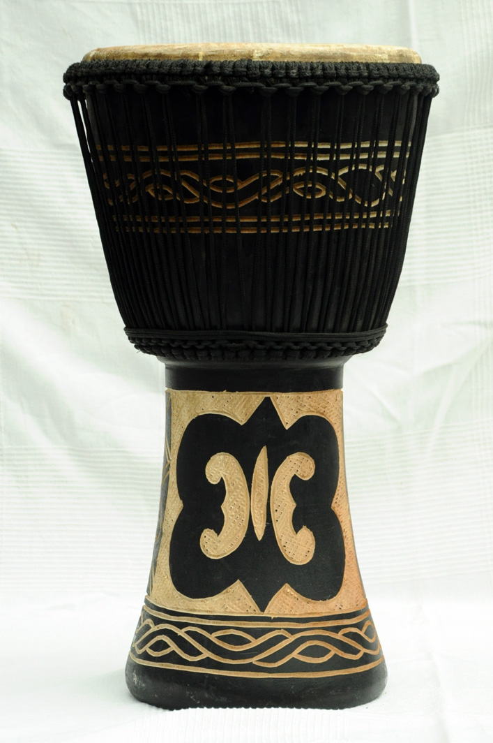 Günstige Djembe kaufen Große billige Djembe Trommel aus Ghana