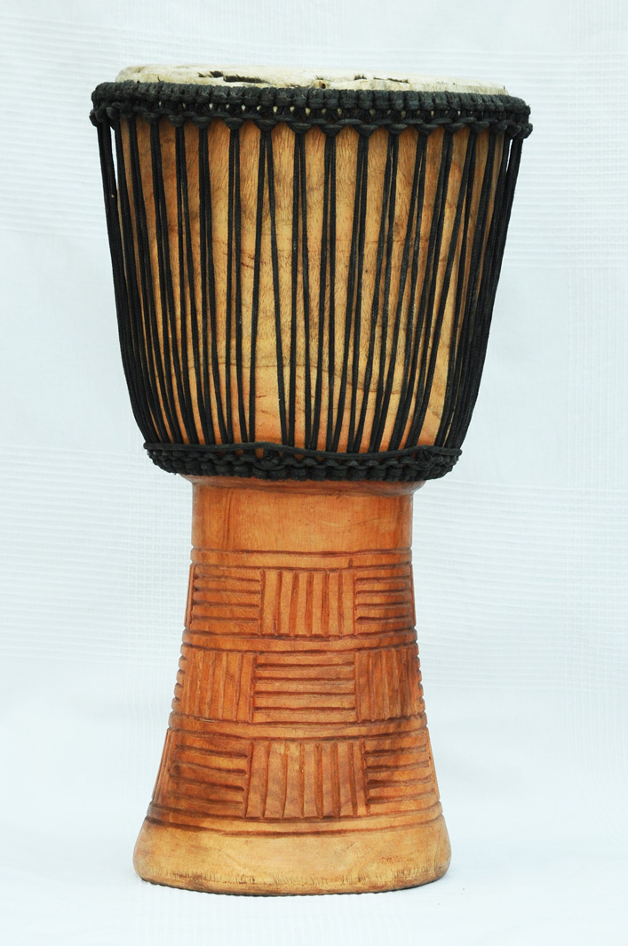 Günstige Djembe kaufen Große billige Djembe Trommel aus Ghana