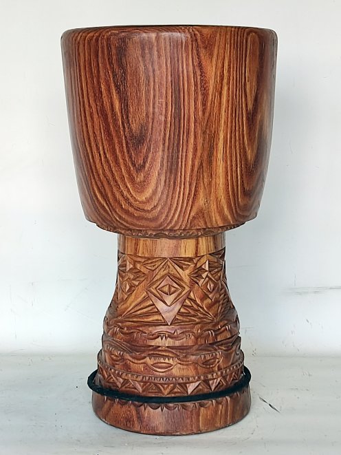 Premium Qualität Djembe Korpus aus Guinea
