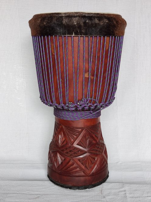 Große Djembe aus Guinea - Oberklasse Djembe Trommel