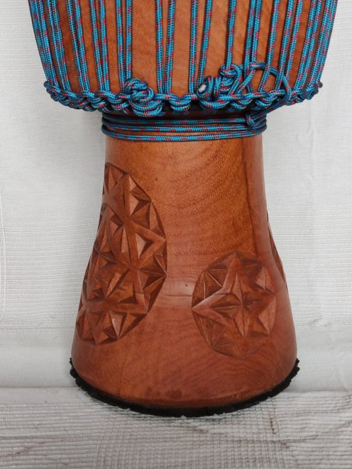 Große Djembe aus Guinea - Oberklasse Djembe Trommel