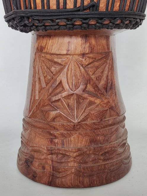 Palisander (Gueni) Djembe aus Guinea - Hohe Qualität Djembe