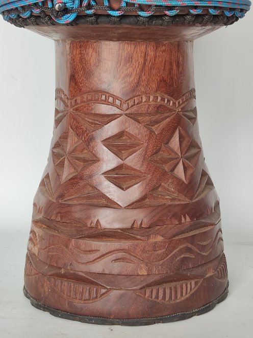 Große Djembe aus Guinea - Oberklasse Djembe Trommel