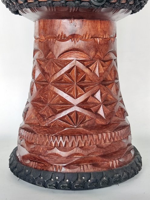 Große Djembe aus Guinea - Oberklasse Djembe Trommel