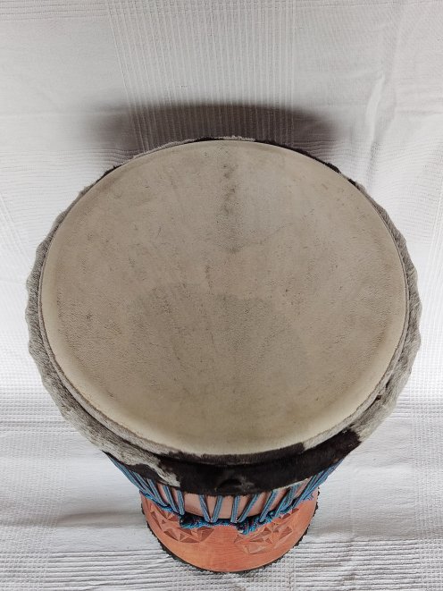 Große Djembe aus Guinea - Oberklasse Djembe Trommel