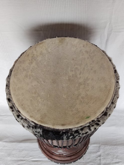 Große Djembe aus Guinea - Oberklasse Djembe Trommel