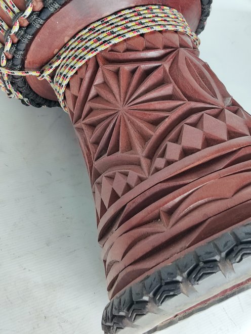 Große Djembe aus Guinea - Oberklasse Djembe Trommel