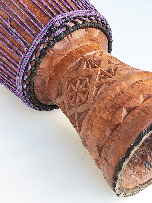 Große Djembe aus Guinea - Oberklasse Djembe Trommel