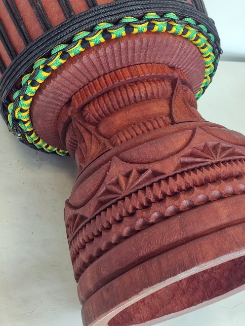 Individuell Djembe - Signature Djembe aus Burkina Faso