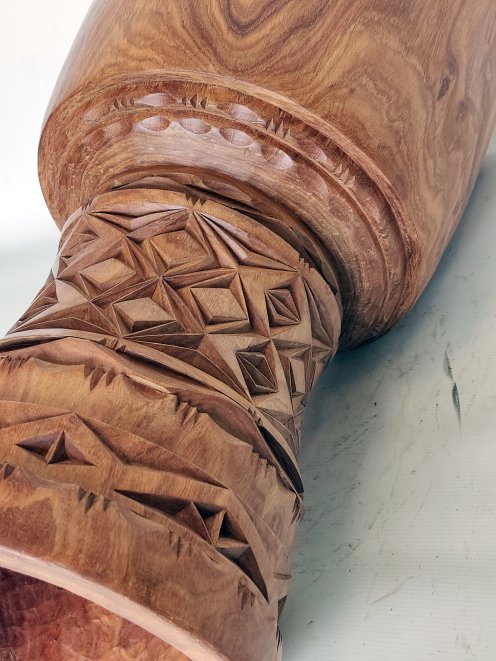 Premium Qualität Djembe Korpus aus Guinea