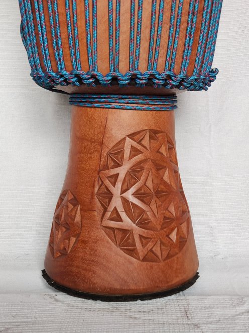 Große Djembe aus Guinea - Oberklasse Djembe Trommel