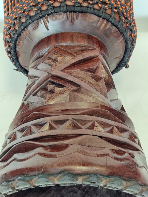 Große Djembe aus Guinea - Oberklasse Djembe Trommel