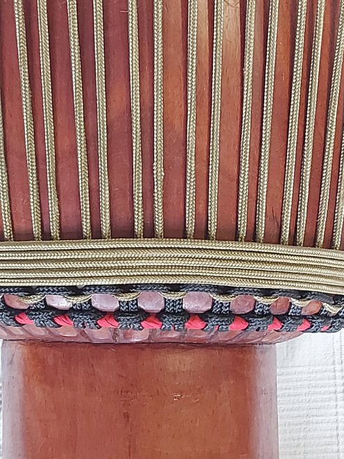 Mahagoni (Djala) Djembe aus Guinea - Oberklasse Djembe
