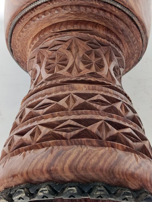 Palisander (Gueni) Djembe Korpus aus Guinea - Oberklasse Djembe