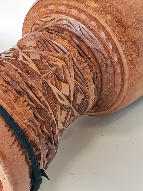 Premium Qualität Djembe Korpus aus Guinea
