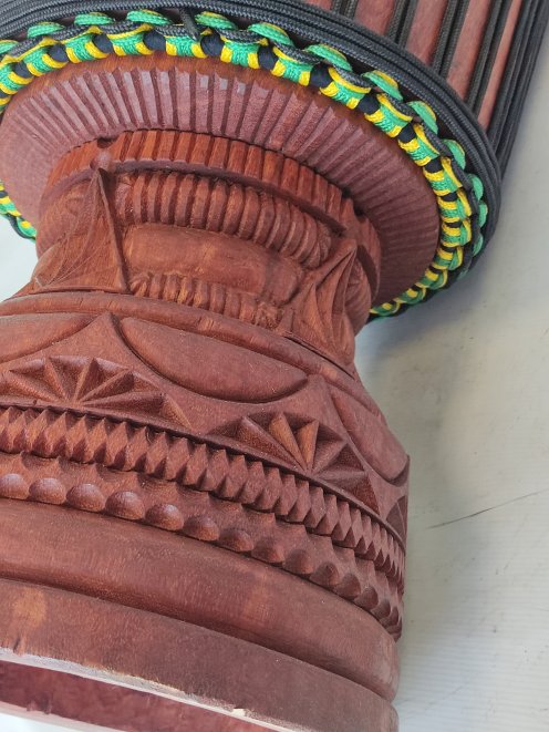 Individuell Djembe - Signature Djembe aus Burkina Faso