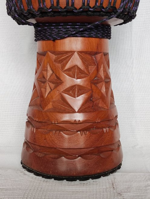 Große Djembe aus Guinea - Oberklasse Djembe Trommel