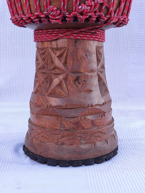 Große Djembe aus Guinea - Oberklasse Djembe Trommel
