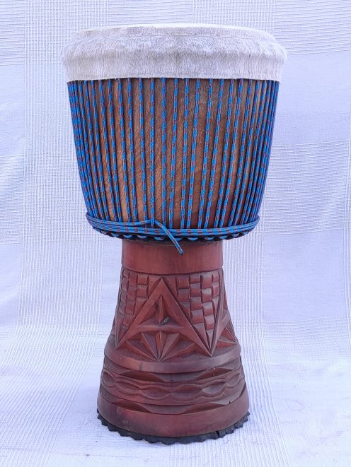 Große Djembe aus Guinea - Oberklasse Djembe Trommel