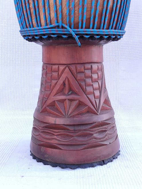 Große Djembe aus Guinea - Oberklasse Djembe Trommel
