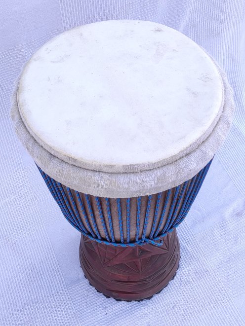 Große Djembe aus Guinea - Oberklasse Djembe Trommel