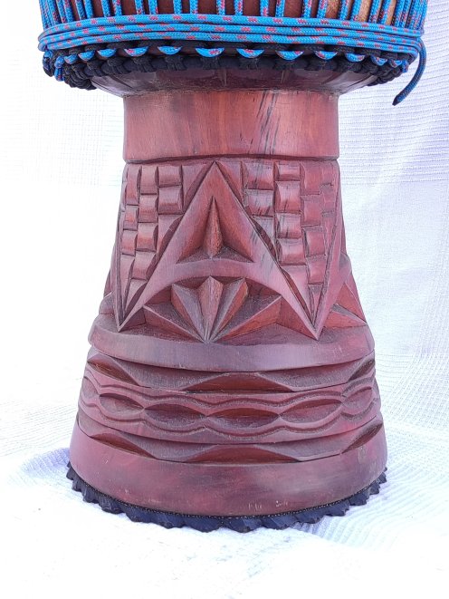Große Djembe aus Guinea - Oberklasse Djembe Trommel