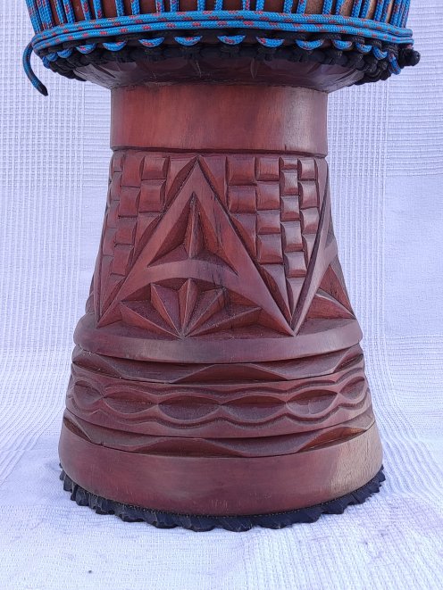 Große Djembe aus Guinea - Oberklasse Djembe Trommel