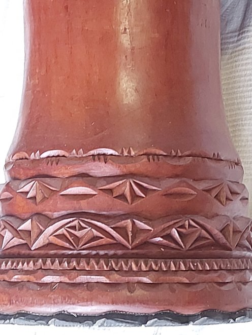 Mahagoni (Djala) Djembe aus Guinea - Oberklasse Djembe