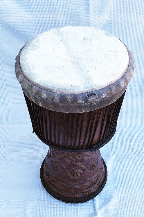 Große Djembe aus Guinea - Oberklasse Djembe Trommel