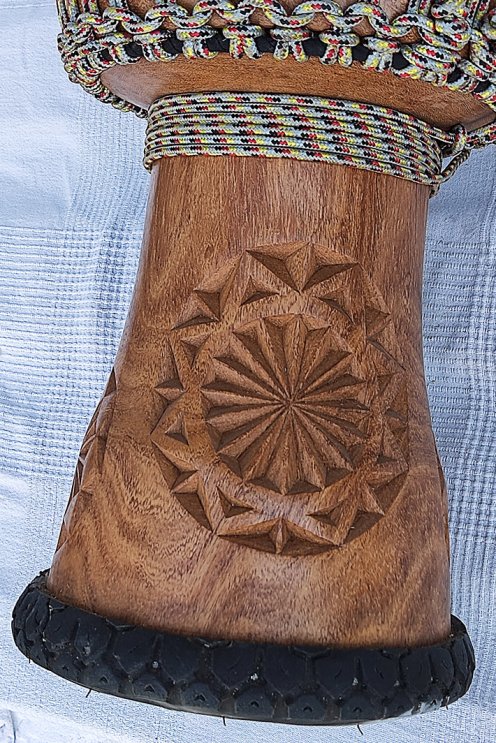 Große Djembe aus Guinea - Oberklasse Djembe Trommel