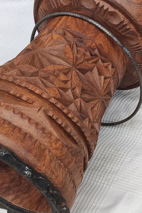 Palisander (Gueni) Djembe Korpus aus Guinea - Oberklasse Djembe