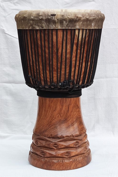 Palisander (Gueni) Djembe aus Guinea - Hohe Qualität Djembe