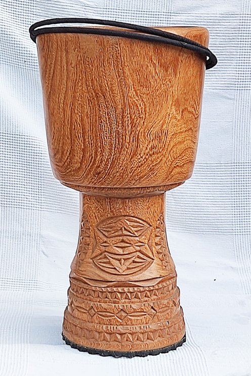 Djembe Korpus aus Guinea - Oberklasse Djembe Trommel