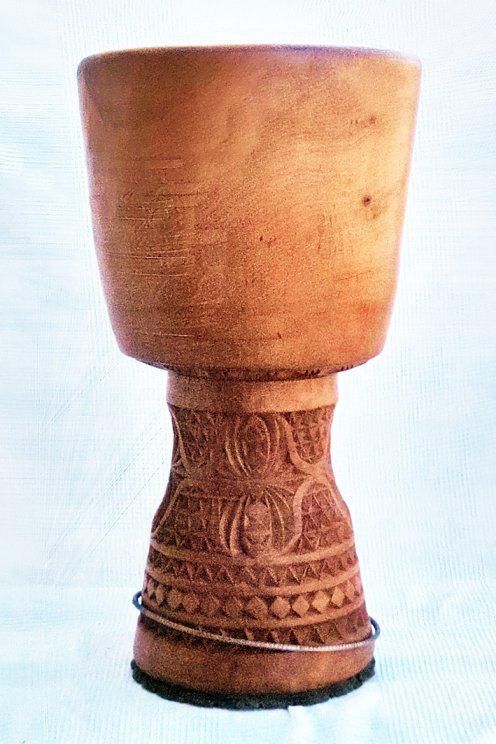 Mahagoni (Djala) Djembe Korpus aus Guinea - Oberklasse Djembe