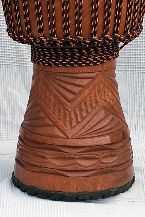 Große Djembe aus Guinea - Oberklasse Djembe Trommel