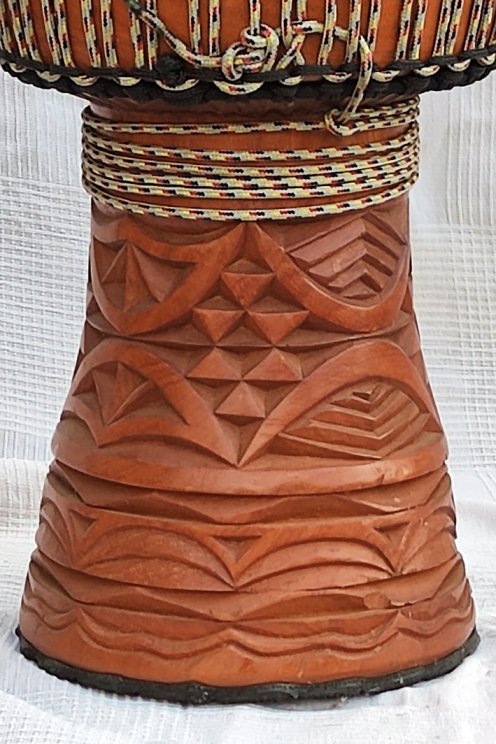 Große Djembe aus Guinea - Oberklasse Djembe Trommel