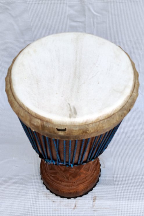 Große Djembe aus Guinea - Oberklasse Djembe Trommel