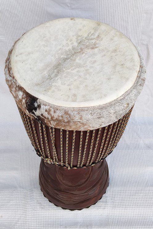 Große Djembe aus Guinea - Oberklasse Djembe Trommel