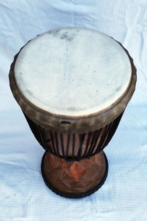Große Djembe aus Guinea - Oberklasse Djembe Trommel