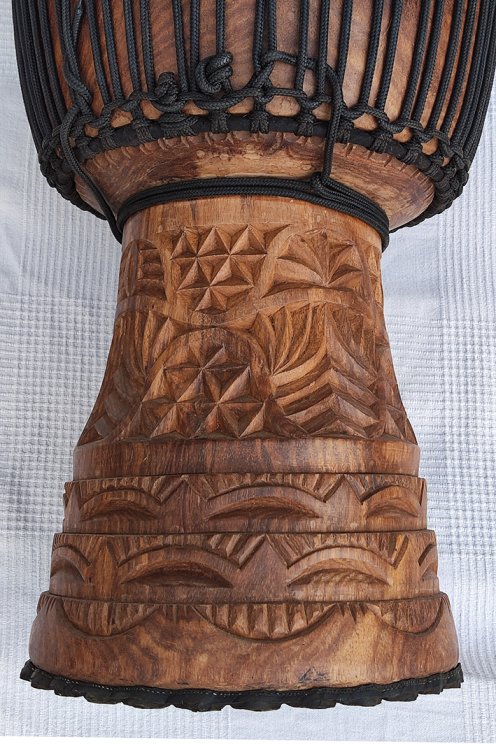 Große Djembe aus Guinea - Oberklasse Djembe Trommel