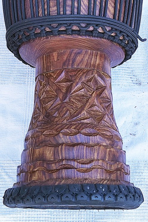 Große Djembe aus Guinea - Oberklasse Djembe Trommel
