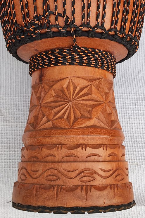 Große Djembe aus Guinea - Oberklasse Djembe Trommel