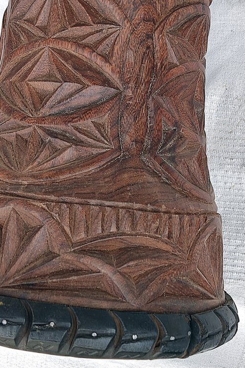 Djembe aus Guinea mit Kuhfell - Kalbfell, Rinderfell, Stierfell oberklasse Djembe Trommel
