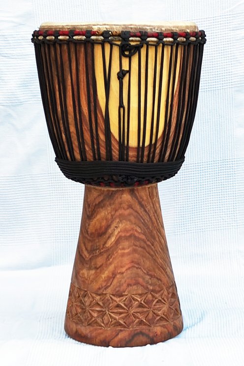 Djembe kaufen - Große Lenke Djembe trommel aus Rosenholz