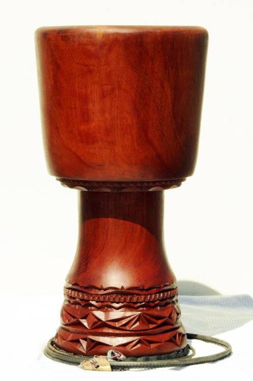 Mahagoni (Djala) Djembe Korpus aus Guinea - Oberklasse Djembe