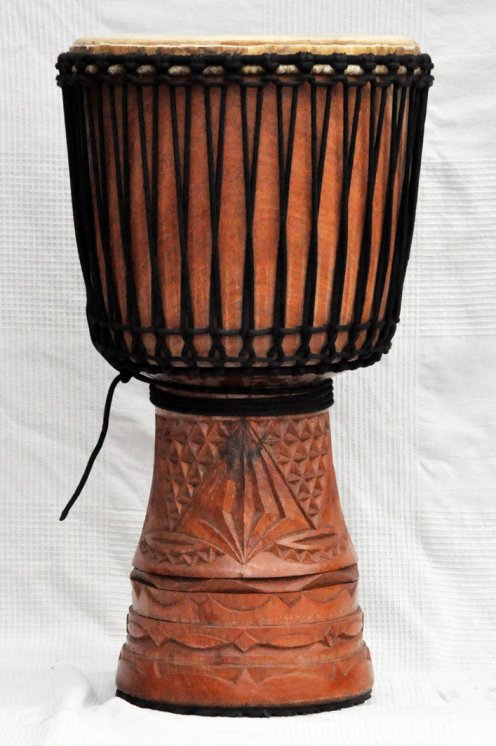 Djembe aus Guinea mit Kuhfell - Kalbfell, Rinderfell, Stierfell oberklasse Djembe Trommel